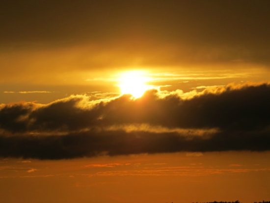 Read more about the article Auringon halkaisija ei ole lähelläkään 1392000 kilometriä